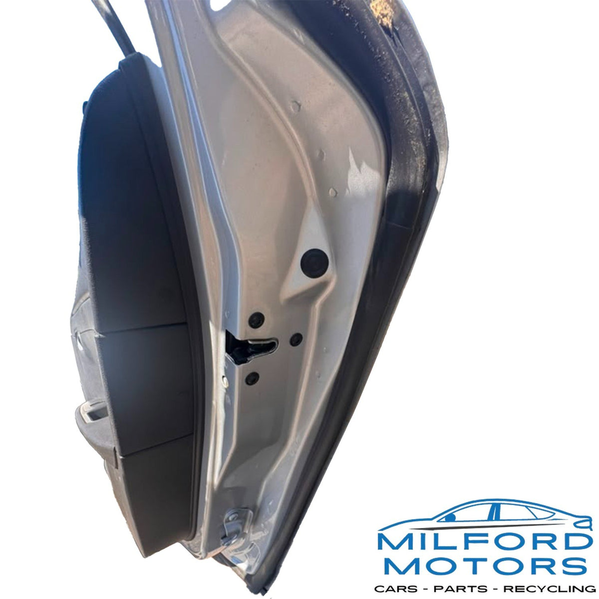 Left/Driver Rear Door Assembly (17U) Fits 2008-2012 Chevrolet Malibu Sedan 2.4L