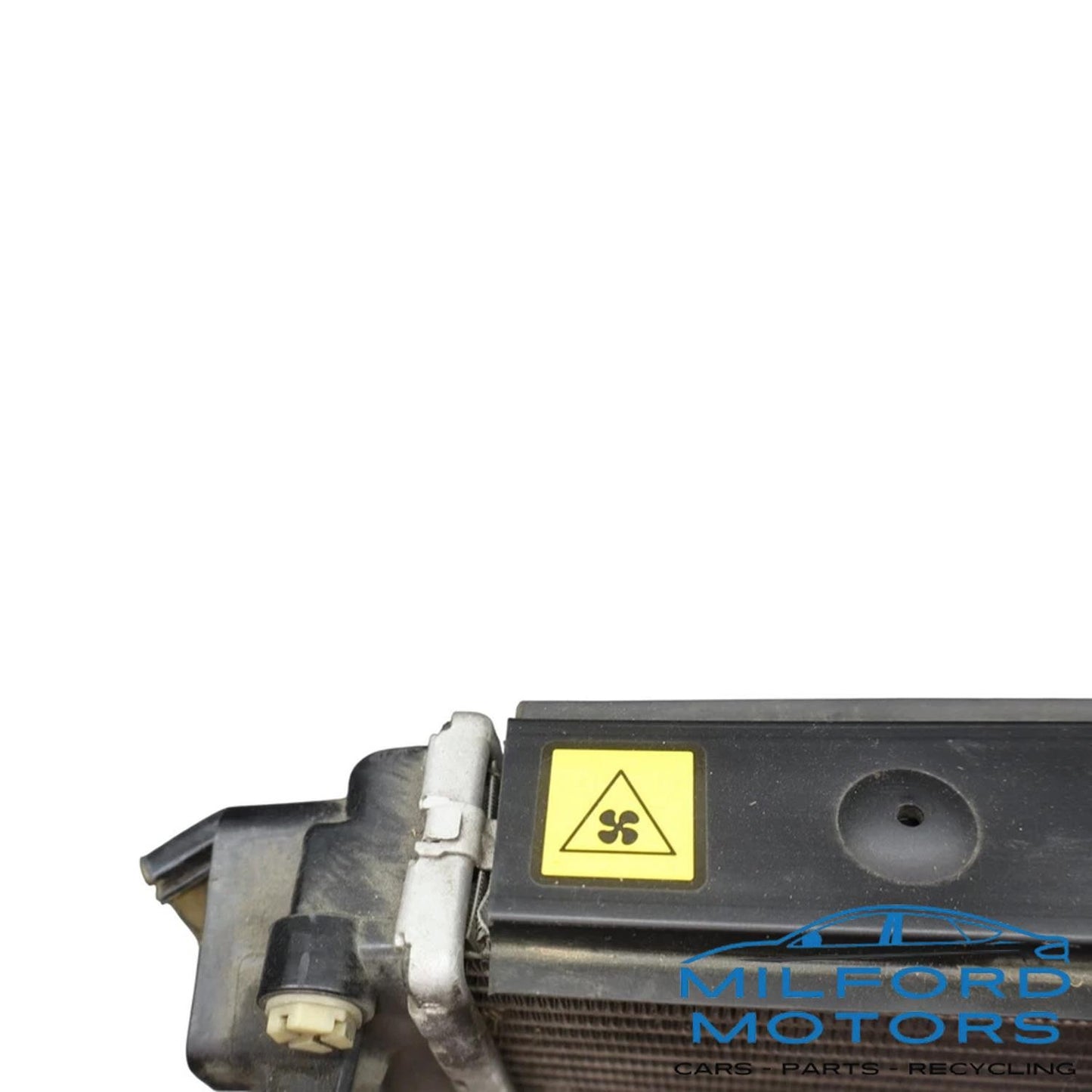Front Engine Cooling Radiator Assembly Fits 2016 Maserati Ghibli Sedan 3.0L