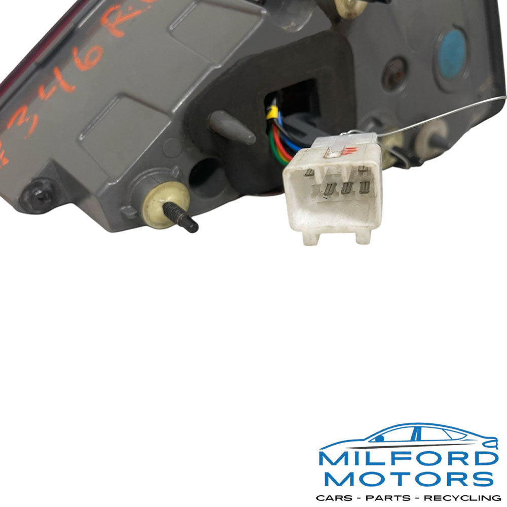 USED Taillight Lamp 2015-2017 Hyundai Genesis G80 Sedan Rear Left Side Inner