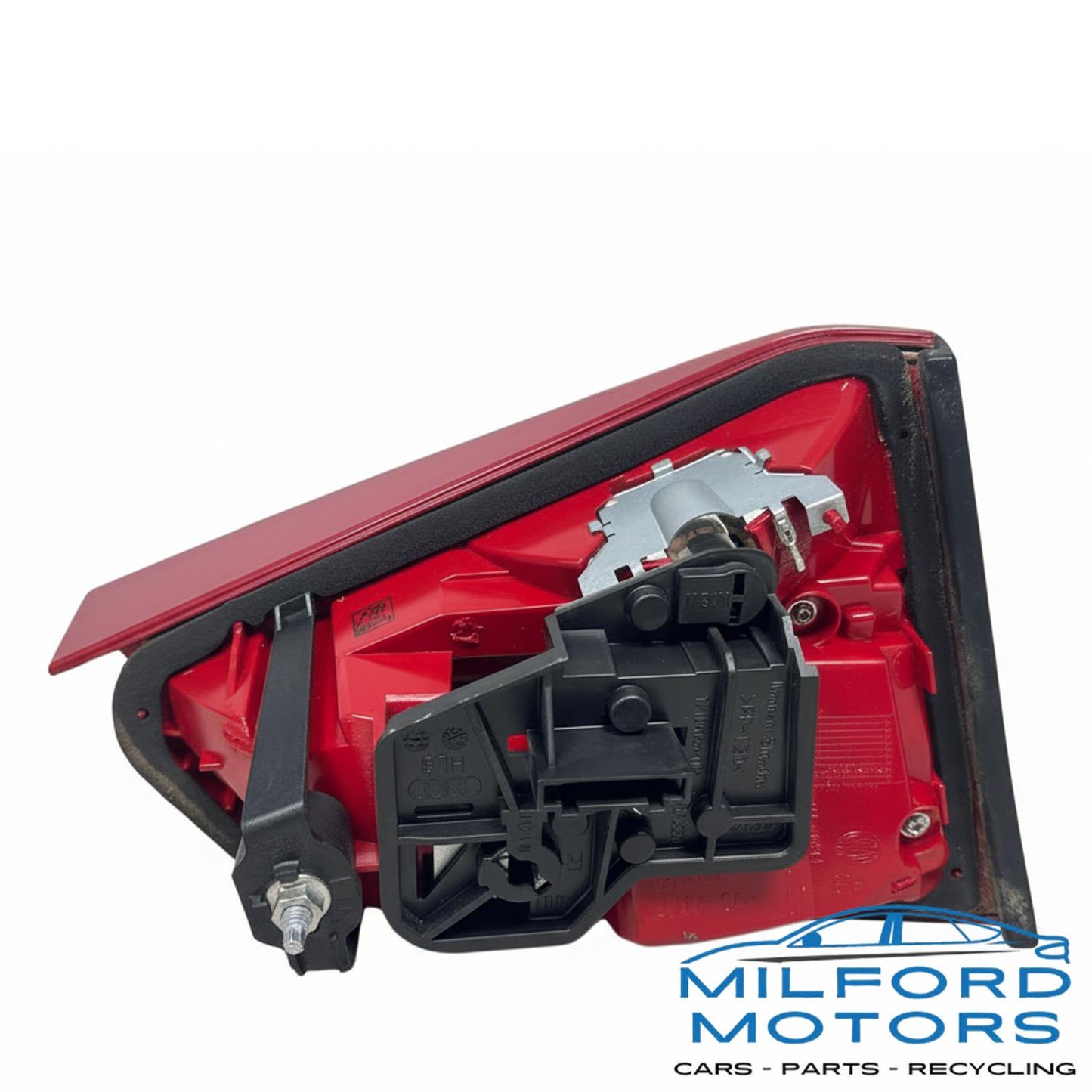 Passenger Side LED Tail Lamp LID Mounted  Fits 2010-2012 AUDI A4 S4 Sedan 2.0L