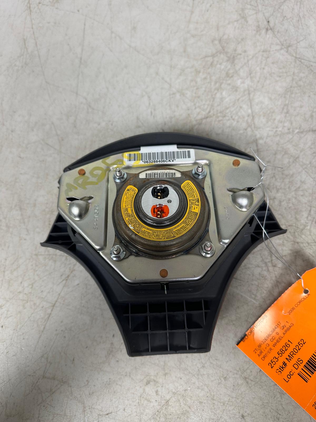 Front Driver Side Wheel AirBag  Fits 2004-2008 Toyota Corolla Matrix Sedan 1.8L