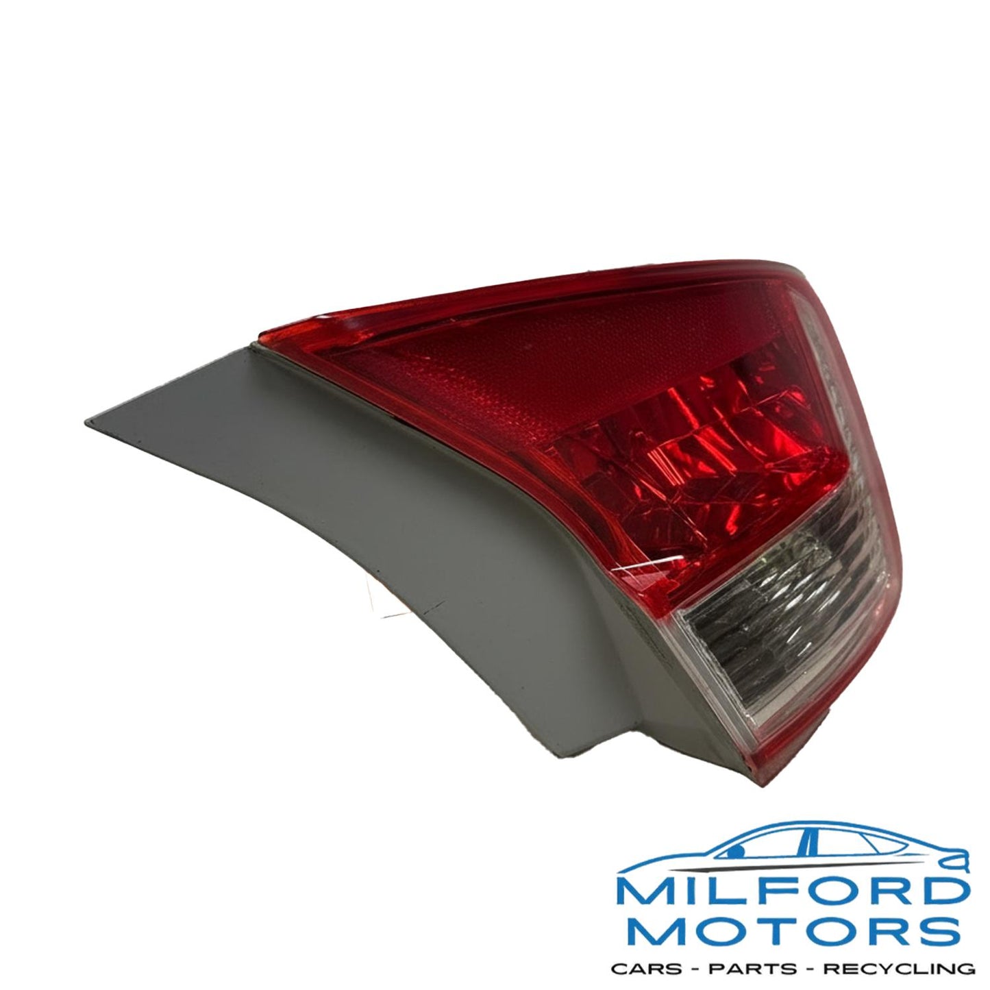 Driver Side Tail Lamp Quarter Panel Mounted  Fits 2012-2014 Toyota Camry 2.5L