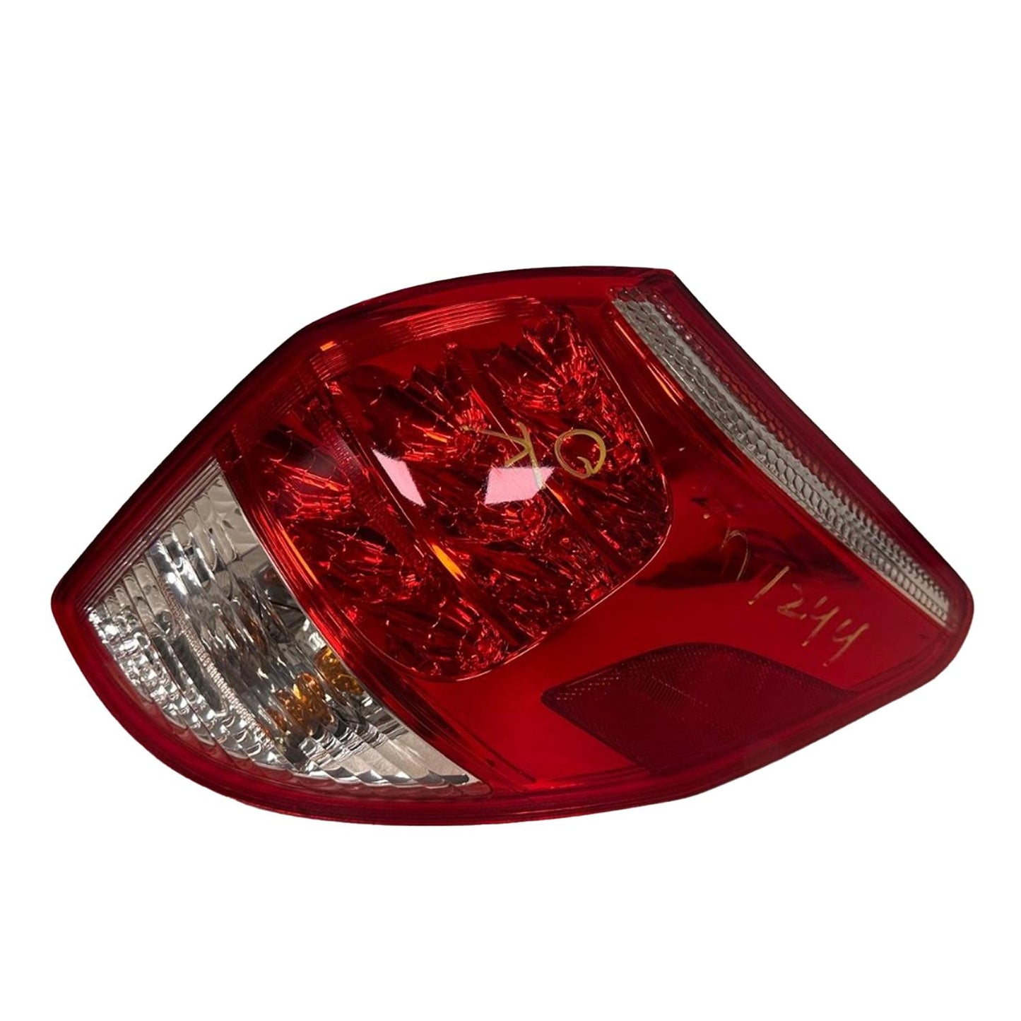 Passenger Side Tail Light Fits 2006-2008 Toyota RAV4 2.4L