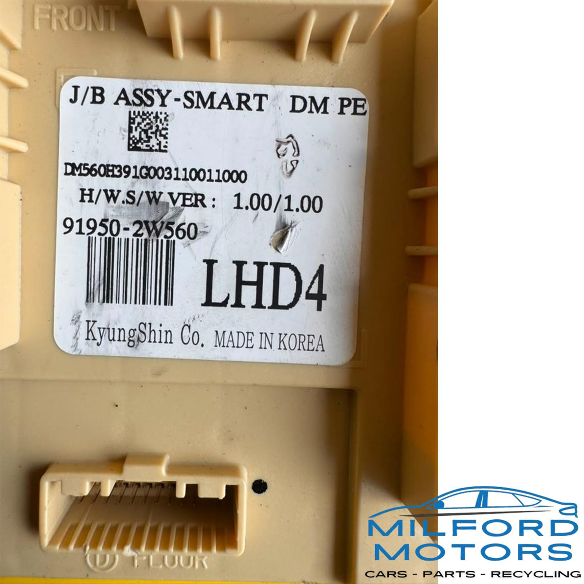 2016 Hyundai Santa Fe Sport 2.4L –  Fuse relay Box – ID 919502W560  – 63,561 Miles