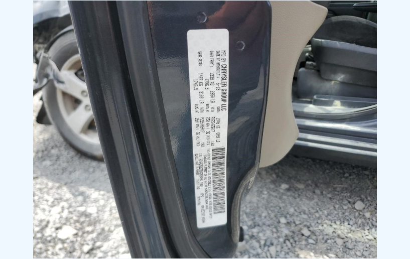 Front Right Sliding Door Assembly – 2008-2020 Chrysler Town & Country / Dodge Grand Caravan 145K Miles