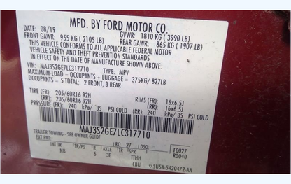 Used OEM Left Outer Tail Light Bright Red Lens Quarter Panel Mounted 2018–2022 Ford EcoSport GN1Z13405P